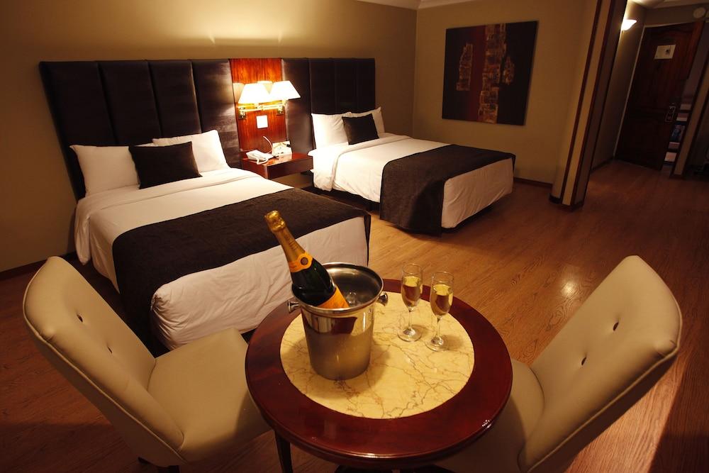 Hotel Reina Isabel Quito Eksteriør billede