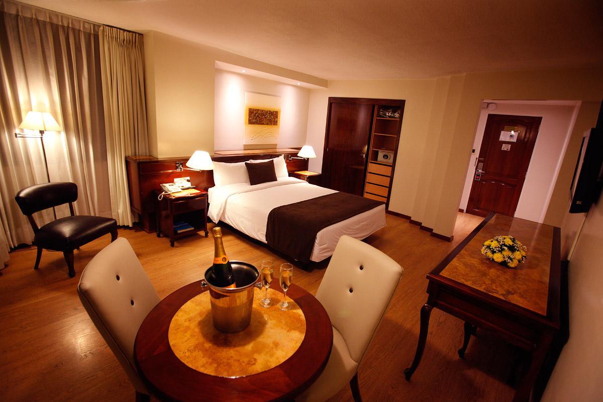 Hotel Reina Isabel Quito Eksteriør billede